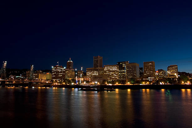 istock Portland at Night 139698635