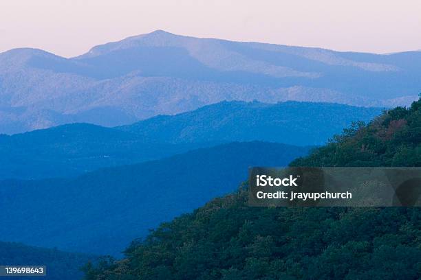 Blue Ridge Parkway Nahe Mount Mitchell 4 Stockfoto und mehr Bilder von Blue Ridge Parkway - Gebirge Appalachian Mountains - Blue Ridge Parkway - Gebirge Appalachian Mountains, Appalachen-Region, Baum