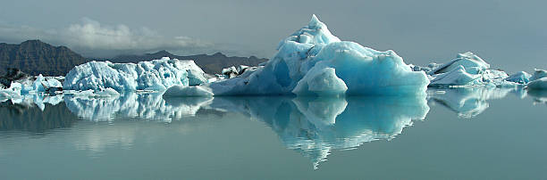 istock Jokulsarlon Glacier Lake Iceland 139701537