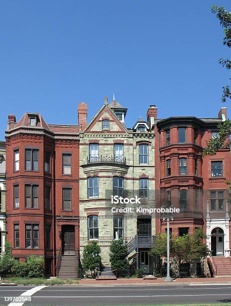 Dc Victorian Rowhouses Wysoki - zdjęcia stockowe i więcej obrazów Waszyngton DC - Waszyngton DC, Dom - Budowla mieszkaniowa, Dom szeregowy