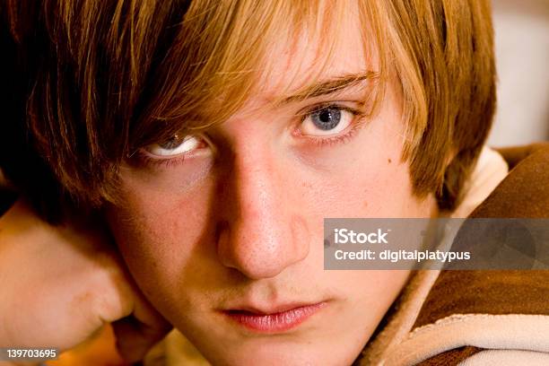 Sam3 Foto de stock y más banco de imágenes de 14-15 años - 14-15 años, Adolescente, Adulto joven