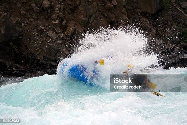 River Rafting Stockfoto und mehr Bilder von Abenteuer - Abenteuer, Aktivitäten und Sport, Aufregung