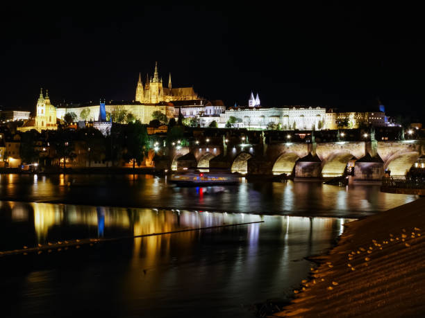 istock View of the Prague at night 1397041432