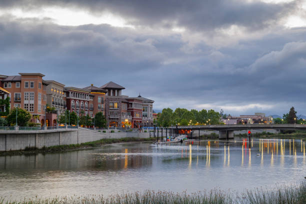 istock Napa, California 1397060815