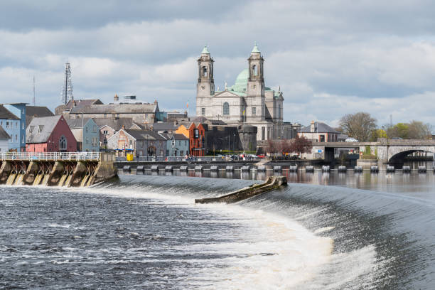 istock Athlone town and Shannon river, county Westmeath, Ireland 1397062683