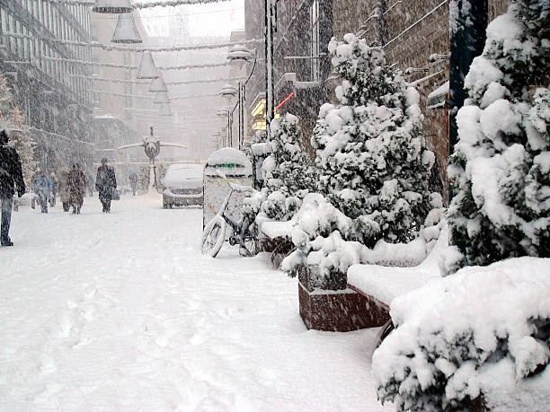 istock Snowstorm in city 139707081