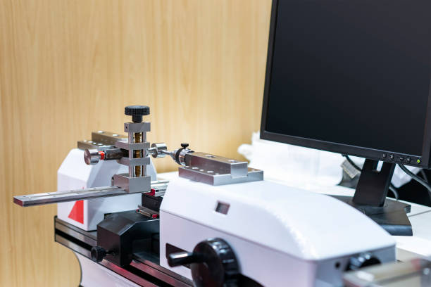 istock Plug gauge setting for checking or measuring by high technology and precision universal horizontal calibration system machine device of laboratory in industrial with monitor 1397074692