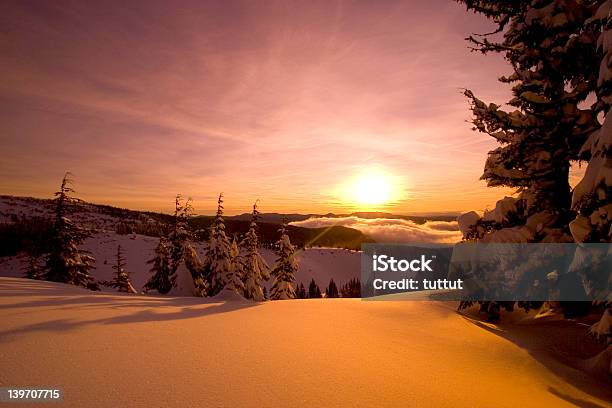 Sunrise Mthood Schnee Stockfoto und mehr Bilder von Baum - Baum, Berg, Fotografie