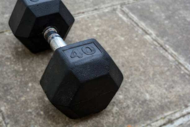 kettlebell or dumbbel for bodybuilding training