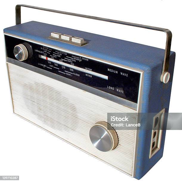 Foto de Retro Rádio e mais fotos de stock de Adulação - Adulação, Arte, Cultura e Espetáculo, Carregar