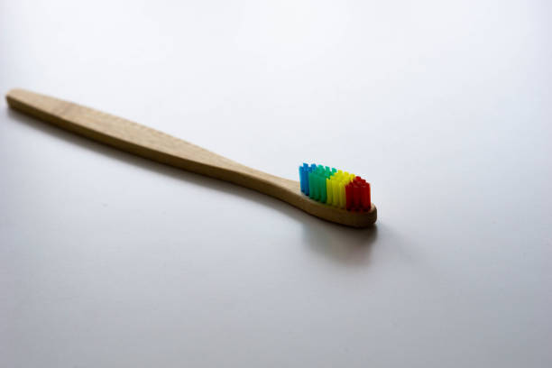 ekologiczna szczoteczka do zębów rainbow dental - toothbrush dental hygiene dental equipment rainbow zdjęcia i obrazy z banku zdjęć