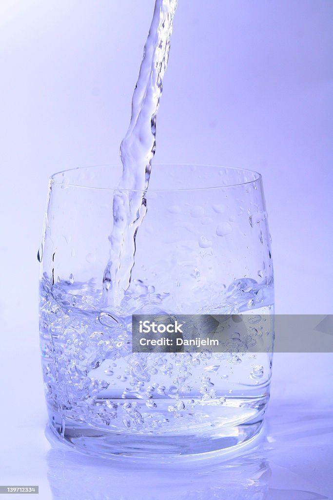 Acqua fresca - Foto stock royalty-free di Acqua