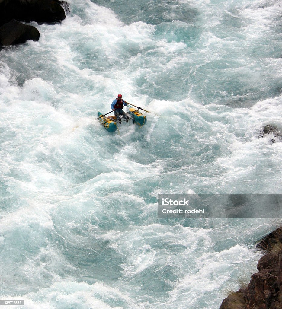 Rafting sul fiume - Foto stock royalty-free di Acqua