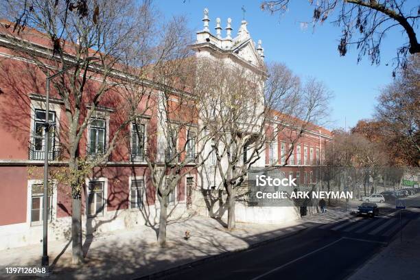 ベンポスタ宮殿別名クイーンズ宮殿現在ポルトガル陸軍士官学校リスボンポルトガル 17世紀のストックフォトや画像を多数ご用意 17世紀