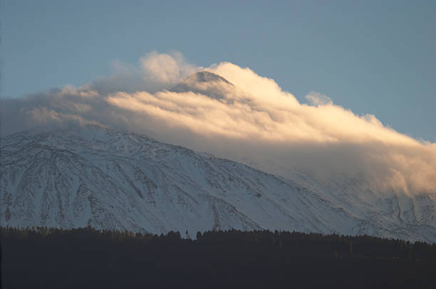 Wolken auf Vulkan Teide top – Foto