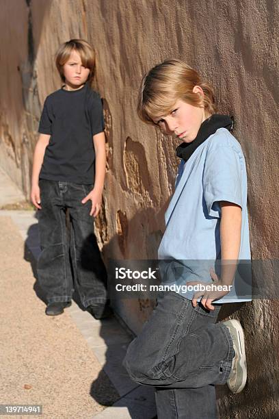 Salida Serie Foto de stock y más banco de imágenes de Aburrimiento - Aburrimiento, Niño, 14-15 años