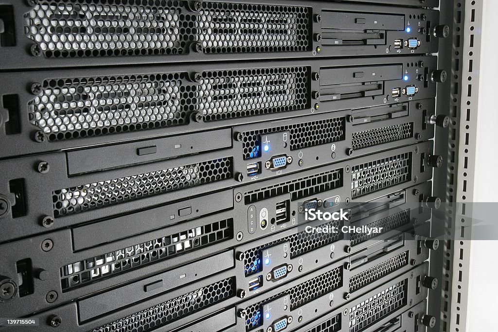 Na rack - Foto de stock de Servidor de Rede royalty-free