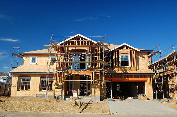 istock The front of a house that is under construction 139716926