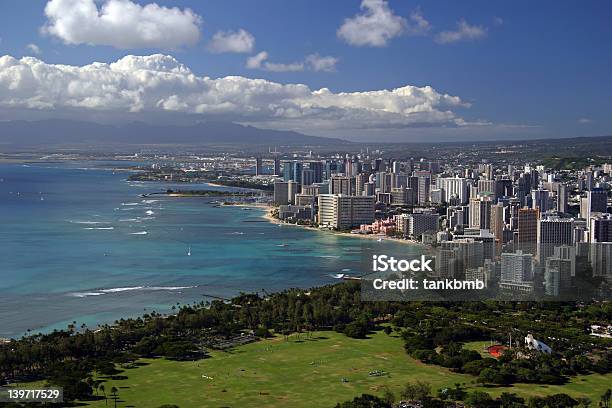 Honolulu Hawaii - Fotografie stock e altre immagini di Acqua - Acqua, Albergo, Albero