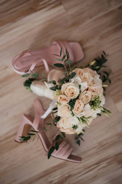 istock Bright shoes and bouquet for stylish bride. 1397175532