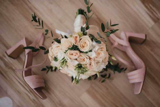 istock Bright shoes and bouquet for stylish bride. 1397175554