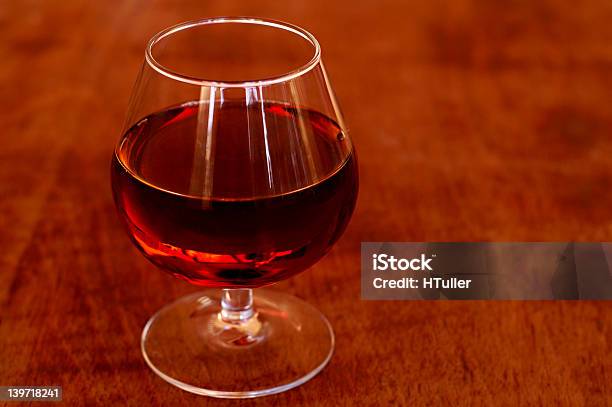 Atmosphäre Serie 4 Stockfoto und mehr Bilder von Alkoholisches Getränk - Alkoholisches Getränk, Bildschärfe, Braun