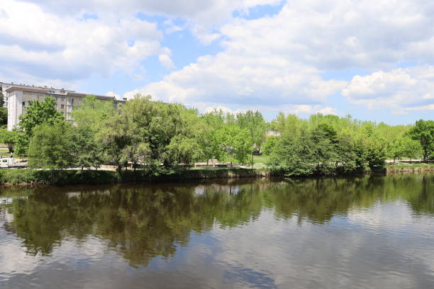 istock Limoges - Quais de la Vienne 1397229213