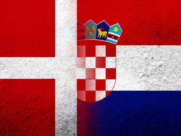 flaga narodowa królestwa danii z flagą narodową republiki chorwacji. tło grunge'owe - danish culture denmark old fashioned sign stock illustrations
