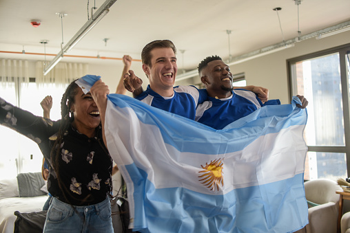 Argentinian fans celebrating Argentina's goal