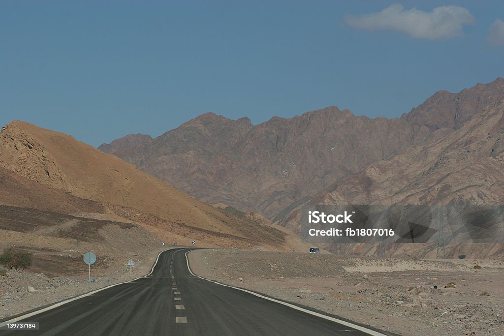 Estrada no Deserto do Sinai - Foto de stock de Calor royalty-free