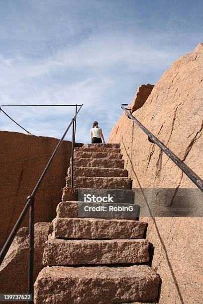 Stairway To Heaven - Fotografias de stock e mais imagens de Adulto - Adulto, Andar, Aspiração