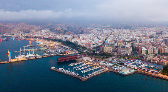 Panorama aéreo del paisaje urbano de Almería photo