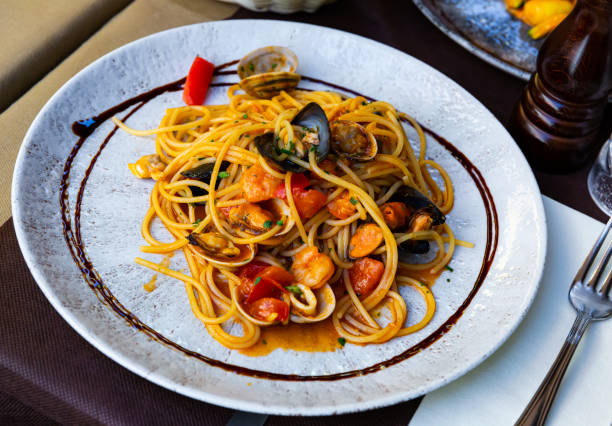 istock Italian seafood spaghetti 1397402252