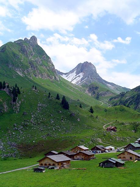 istock Village in the mountains 139741234