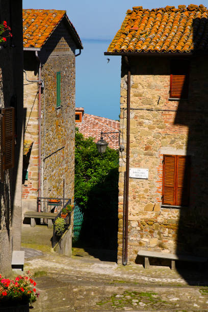 Lago Trasimeno, Umbria. Borgo medievale di Monte del Lago stock photo