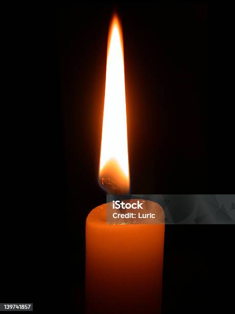 Candlelight Stockfoto und mehr Bilder von Beleuchtet - Beleuchtet, Blitzbeleuchtung, Brennen
