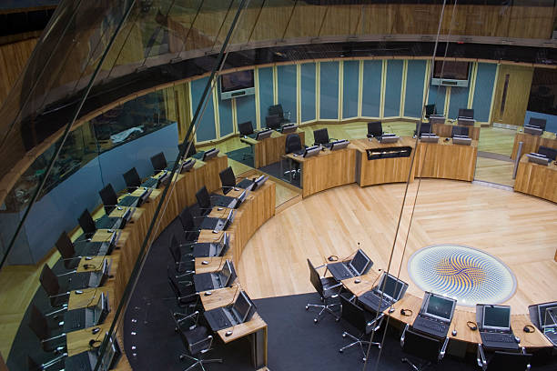 welsh assembly debating chamber - wales 個照片及圖片檔