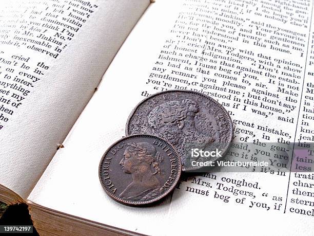 ビクトリアの硬貨 - イングランド文化のストックフォトや画像を多数ご用意 - イングランド文化, ビクトリア様式, ページ