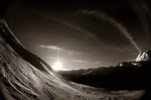 quad-sol alpino - apres ski davos abstract sunset - fotografias e filmes do acervo