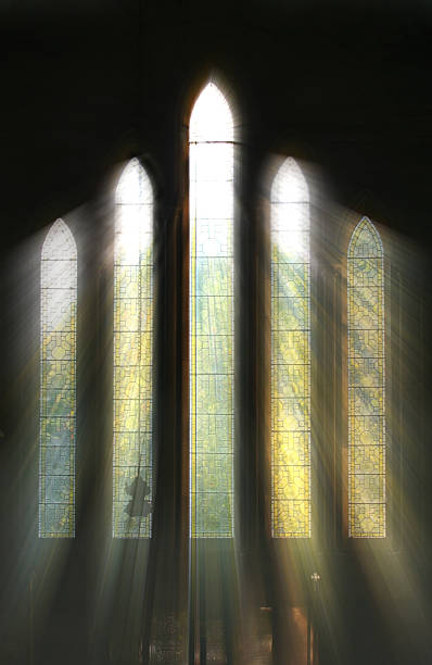 vedere la luce - cathedral church inside of indoors foto e immagini stock