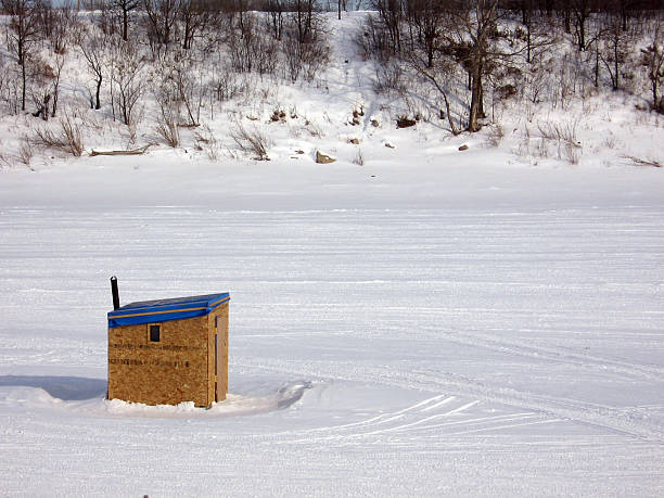 istock Ice Fishing Hut 139744599