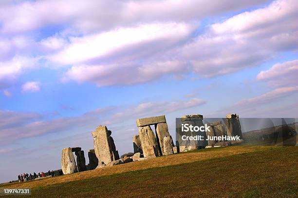 Stonehenge - Fotografie stock e altre immagini di Ambientazione esterna - Ambientazione esterna, Bronzeo, Bronzo