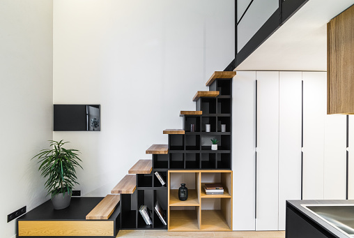 Small loft apartment with staircase to the entresol.