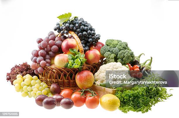 Foto de Grande Grupo De Legumes E Frutas De Comida Objetos e mais fotos de stock de Abundância - Abundância, Alimentação Saudável, Ameixa - Fruta