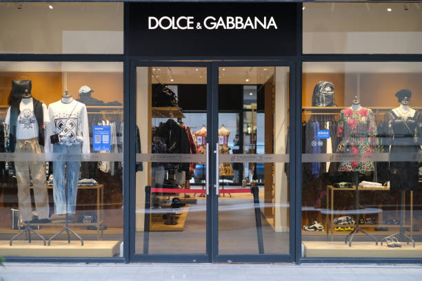 dolce gabbana clothing store - dolce & gabbana imagens e fotografias de stock