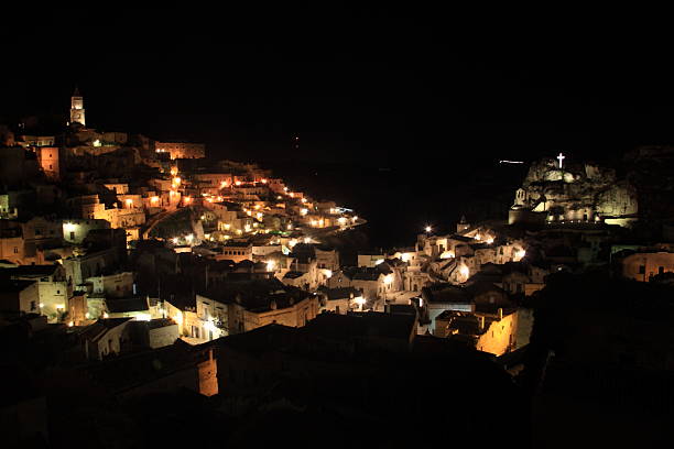 istock Night view of Matera, Italy 139753917