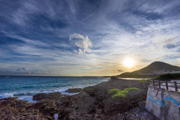 Taiwan, Pingtung Hengchun Kenting - Chuanfan Rock