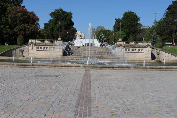 istock Limoges - Jardin du champ de juillet 1397571520