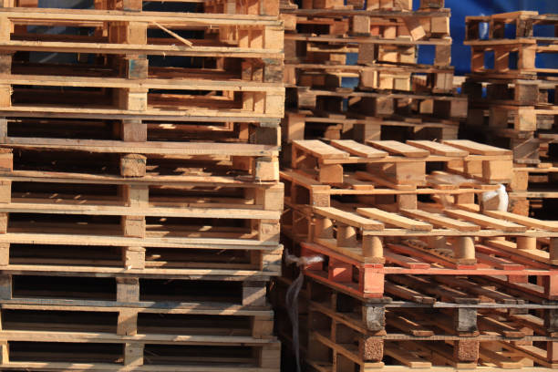istock Stacked wooden pallets 1397596804