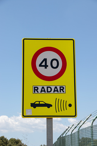 Traffic signal speed controlled by radar at 40 kilometers per hour, Spain